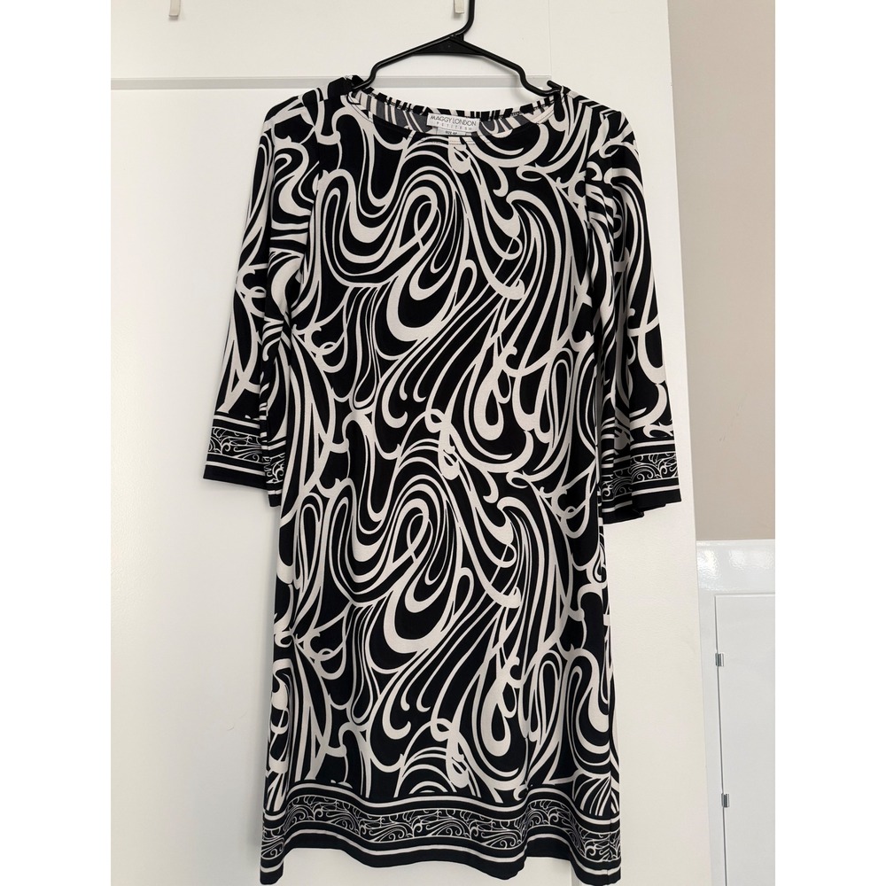Maggy London Petites Black White Psychedelic Swirl Shift Dress 4P 3/4 Sleeve